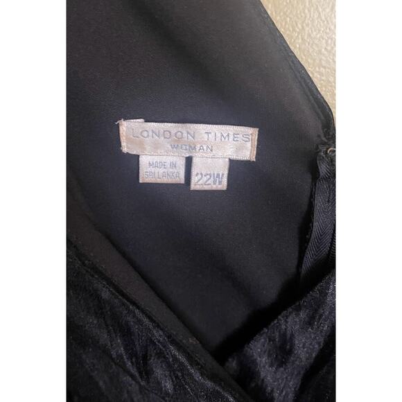 London Times Black V-Neck Sheath Cocktail Dress - 22W - Picture 6 of 8